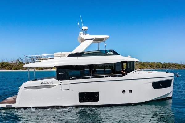 2019 Absolute 52