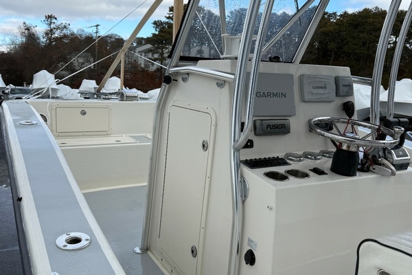 27ft AmeraCat Yacht For Sale