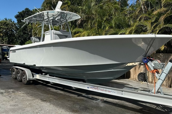 FOMO 2 0 30ft Contender Yacht For Sale