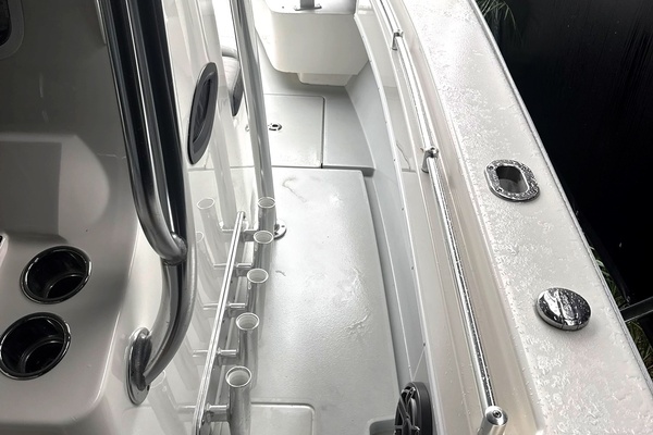 FOMO 2 0 30ft Contender Yacht For Sale