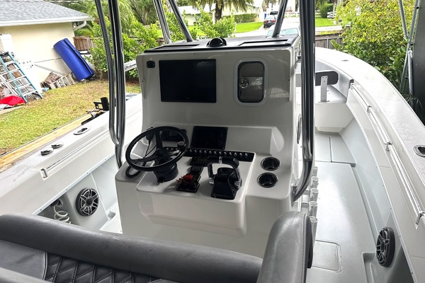 FOMO 2 0 30ft Contender Yacht For Sale