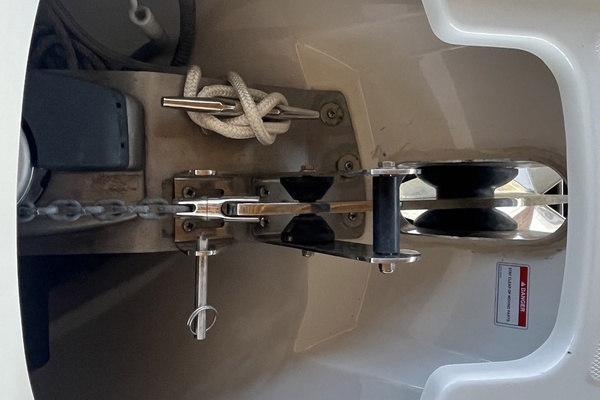 2022 Boston Whaler 32