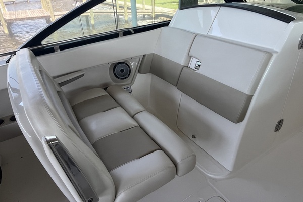 Offshore Investment 32ft Boston Whaler Yacht For Sale