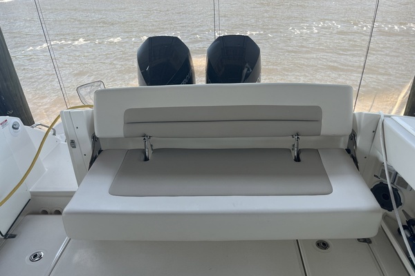 Offshore Investment 32ft Boston Whaler Yacht For Sale