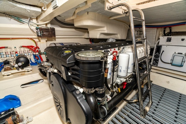 2016 Tiara Yachts 44