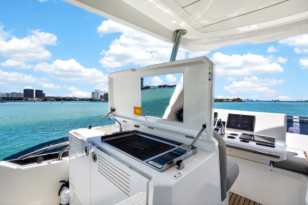 61ft Prestige Yacht For Sale