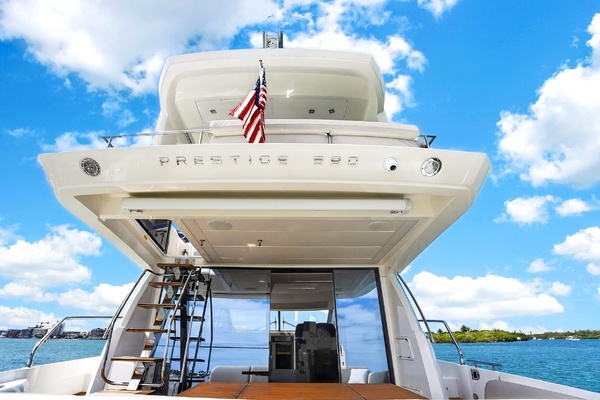 2023 Prestige 61