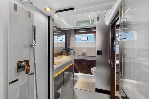 61ft Prestige Yacht For Sale