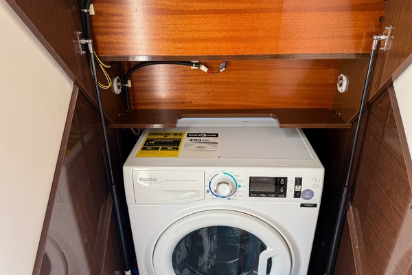 61ft Prestige Yacht For Sale