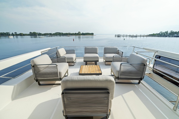 64ft Absolute Yacht For Sale