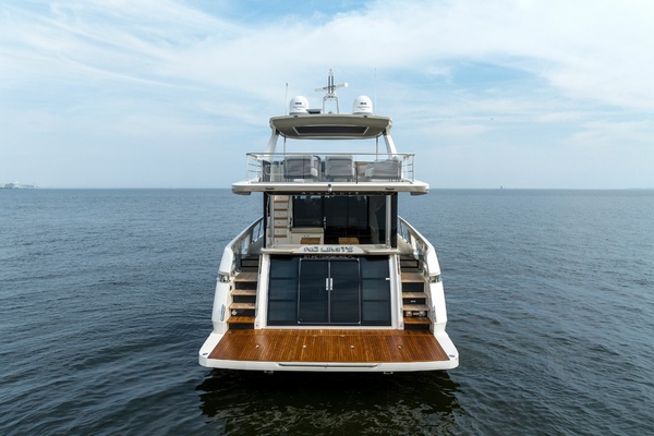 64ft Absolute Yacht For Sale