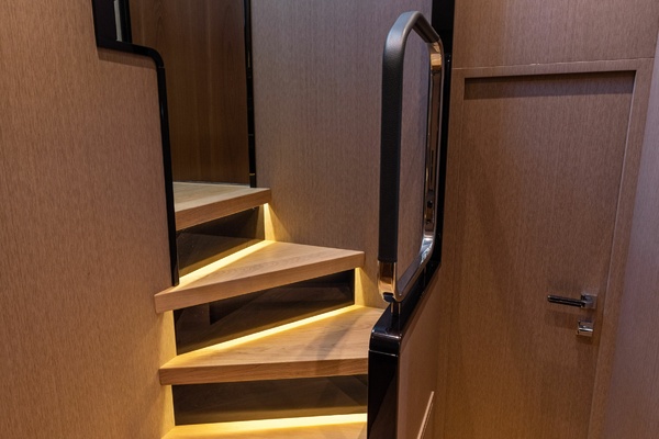 64ft Absolute Yacht For Sale