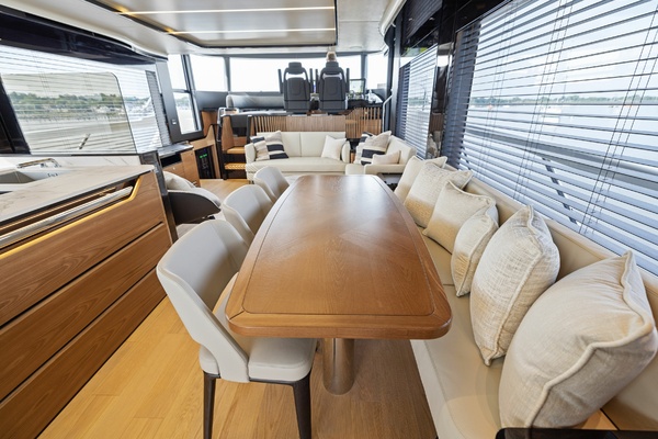 64ft Absolute Yacht For Sale