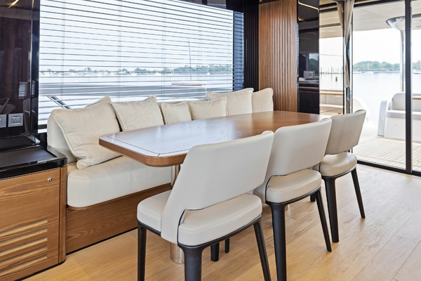 64ft Absolute Yacht For Sale