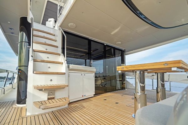 64ft Absolute Yacht For Sale