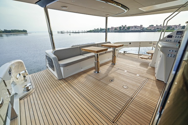 64ft Absolute Yacht For Sale