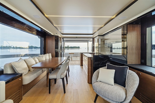 64ft Absolute Yacht For Sale