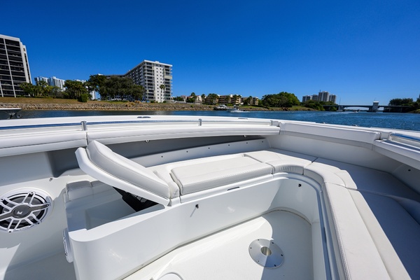 34ft Yellowfin Yacht For Sale