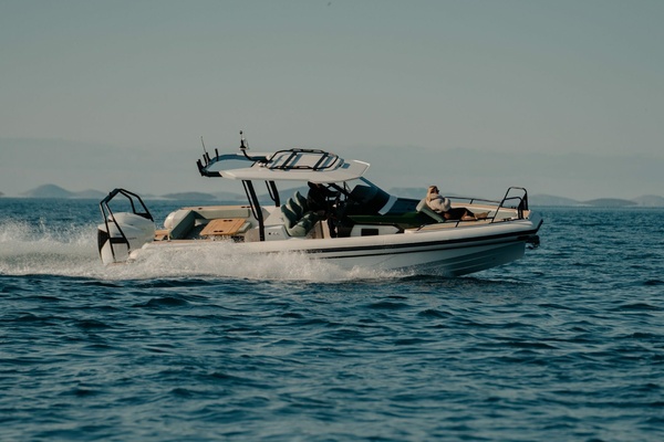 2026 Highfield 30 ADV9