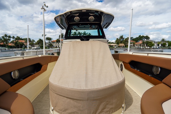 31ft Chris Craft Yacht For Sale