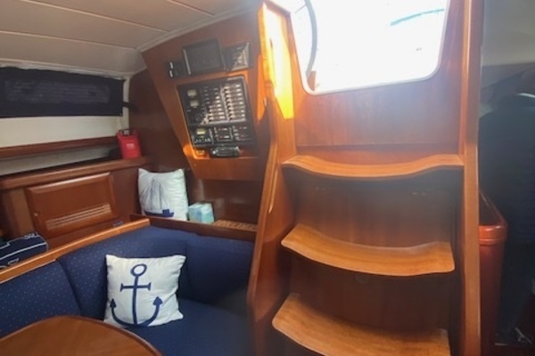 Gemini s Escape II 42ft Beneteau Yacht For Sale