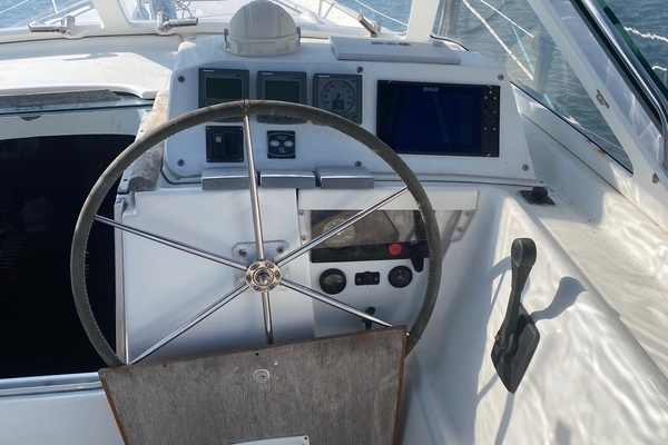 Photo of the 2005 Beneteau 42 CC "Gemini's Escape II"