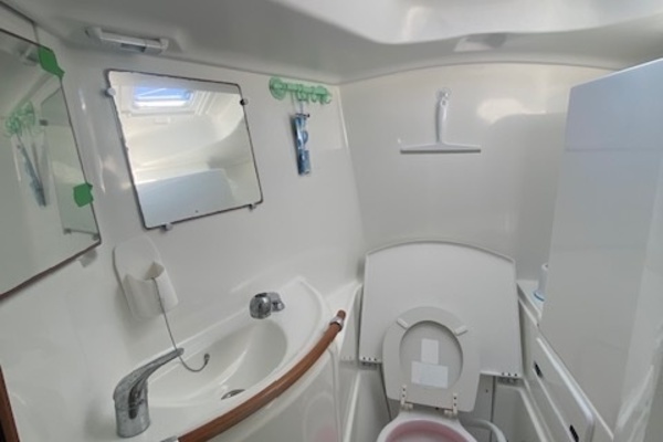 Gemini s Escape II 42ft Beneteau Yacht For Sale