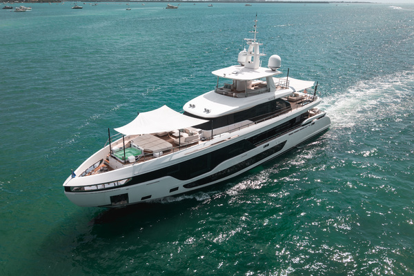 118ft Azimut Yacht For Sale