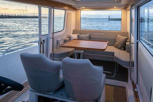 30ft Nimbus Yacht For Sale