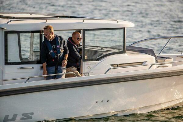 30ft Nimbus Yacht For Sale