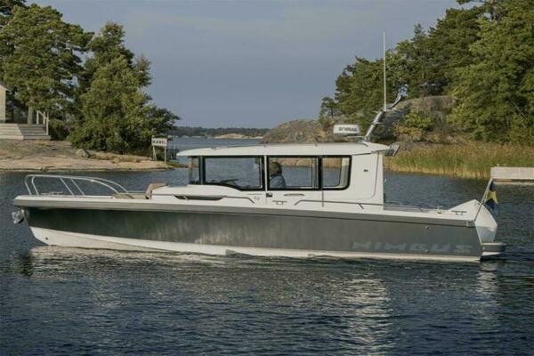 30ft Nimbus Yacht For Sale