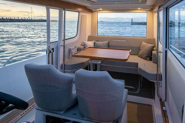 30ft Nimbus Yacht For Sale