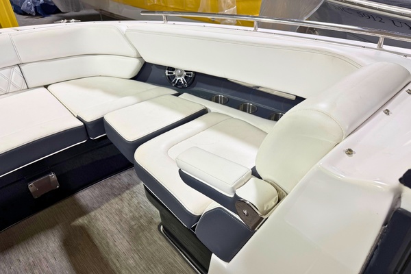 28ft Regal Yacht For Sale