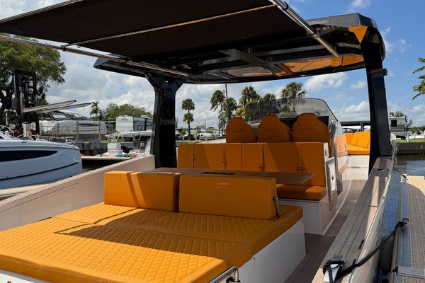 40ft Tesoro Yacht For Sale