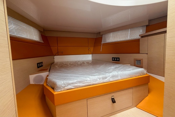 40ft Tesoro Yacht For Sale