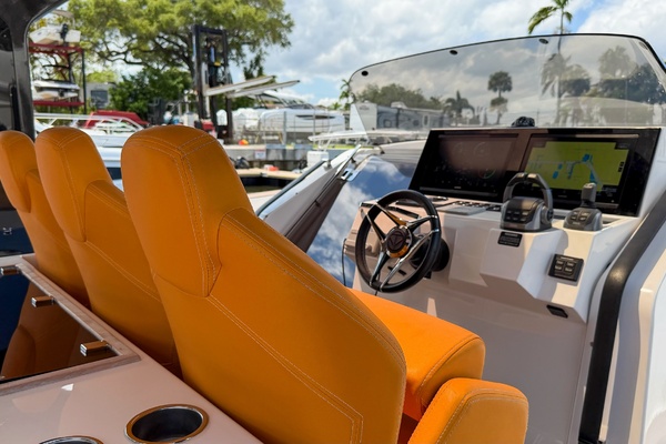 40ft Tesoro Yacht For Sale