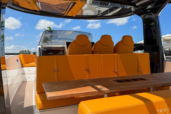 40ft Tesoro Yacht For Sale