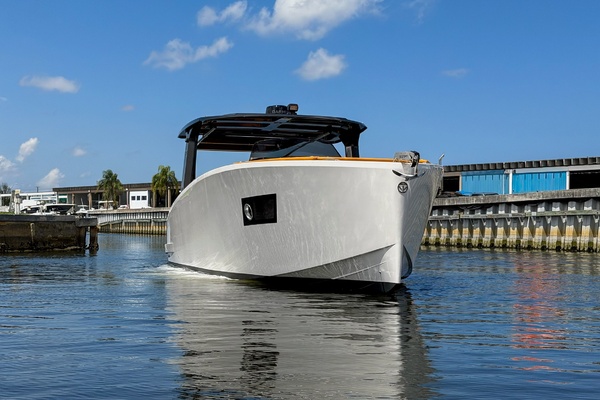 40ft Tesoro Yacht For Sale