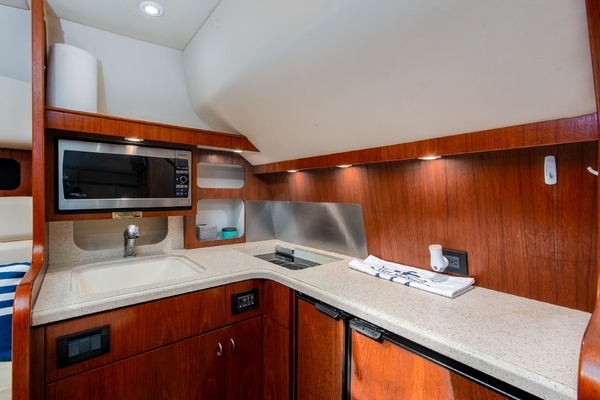 2007 Tiara Yachts 38