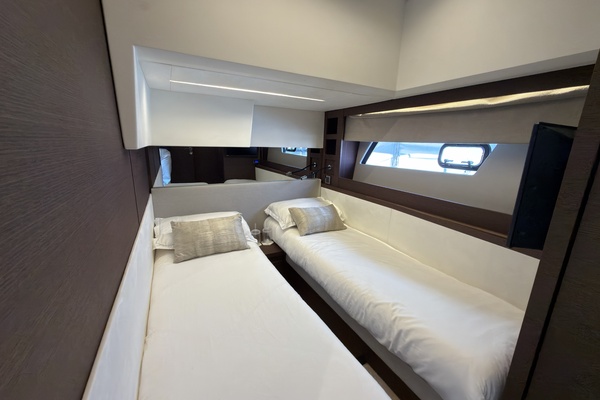 52ft Prestige Yacht For Sale