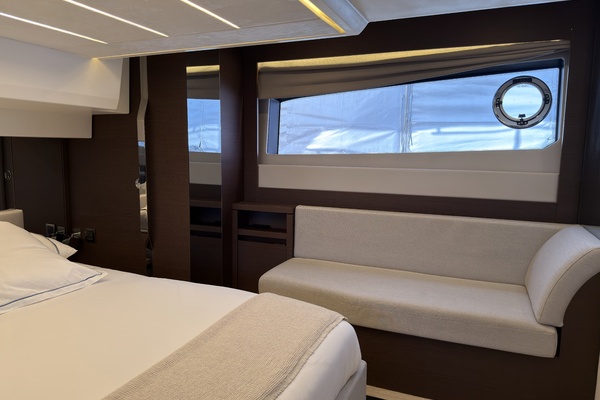52ft Prestige Yacht For Sale