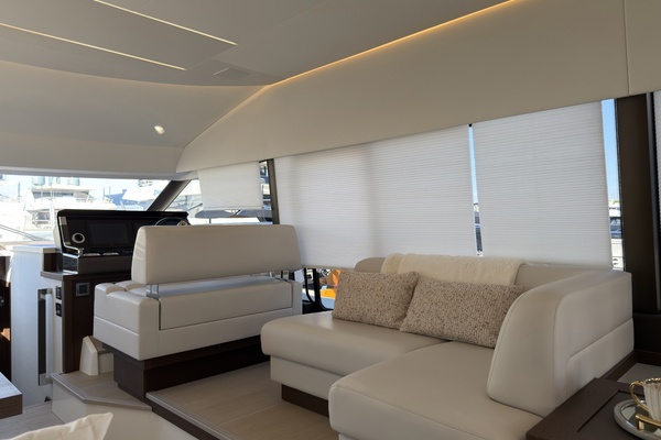 Photo of the 2023 Prestige 520