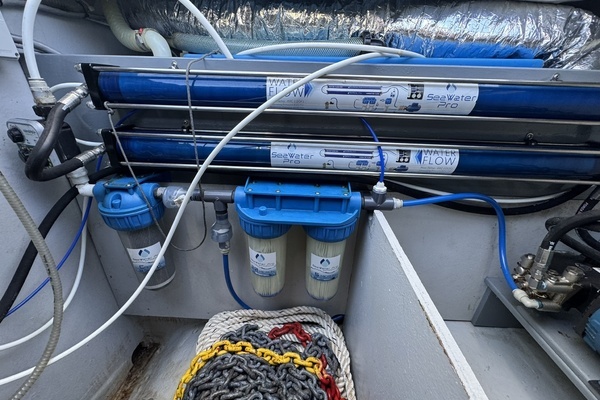 Lagoon 42 Yacht For Sale