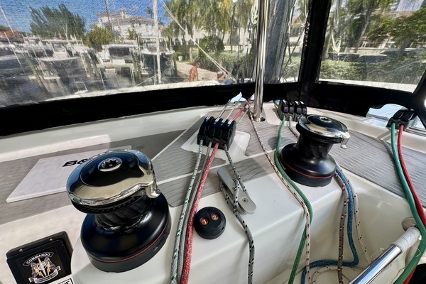 Lagoon 42 Yacht For Sale