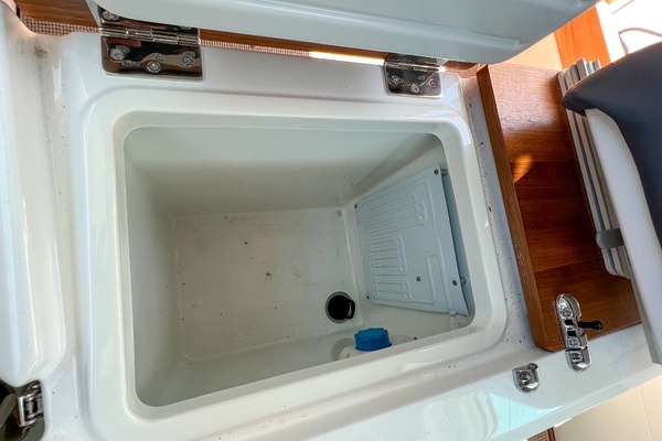 Dasmas 28ft Axopar Yacht For Sale