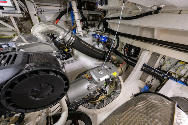 DT78 78ft Azimut Yacht For Sale