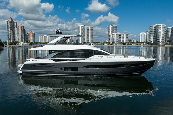 DT78 78ft Azimut Yacht For Sale