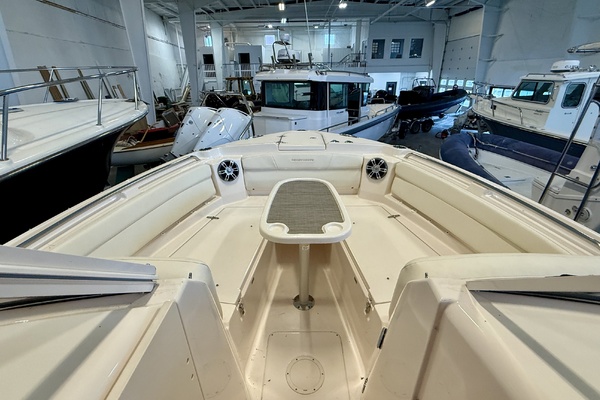 Suits ME 28ft Grady White Yacht For Sale