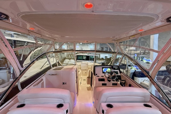 Suits ME 28ft Grady White Yacht For Sale