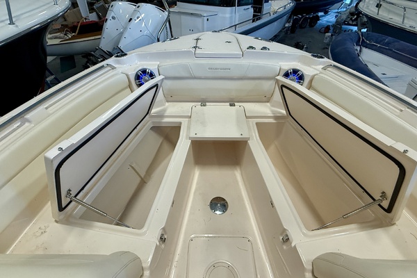 Suits ME 28ft Grady White Yacht For Sale